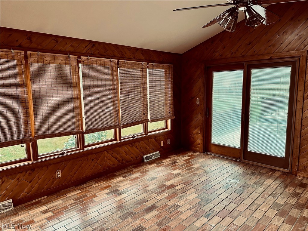 4049 Alvacardo Street Canfield OH 44406
