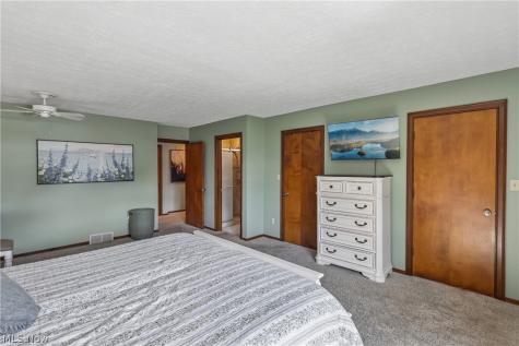 17654 Lois Way Doylestown OH 44230