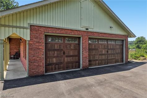 17654 Lois Way Doylestown OH 44230