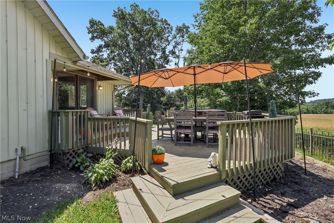 17654 Lois Way Doylestown OH 44230