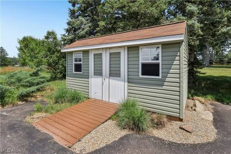 17654 Lois Way Doylestown OH 44230