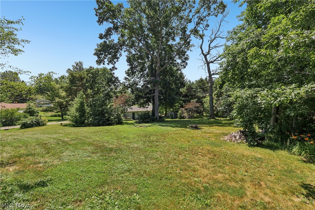17654 Lois Way Doylestown OH 44230