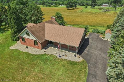 17654 Lois Way Doylestown OH 44230