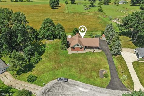 17654 Lois Way Doylestown OH 44230