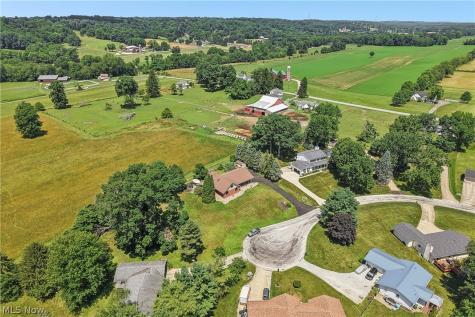 17654 Lois Way Doylestown OH 44230
