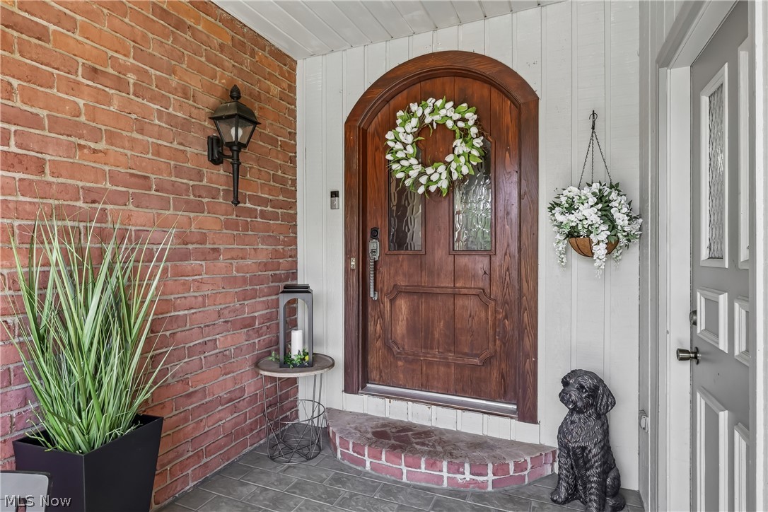 17654 Lois Way Doylestown OH 44230