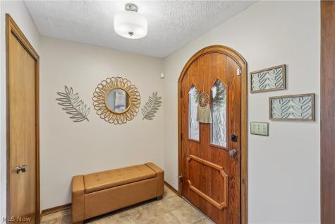 17654 Lois Way Doylestown OH 44230