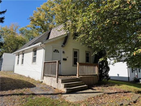 227 N East Street Medina OH 44256
