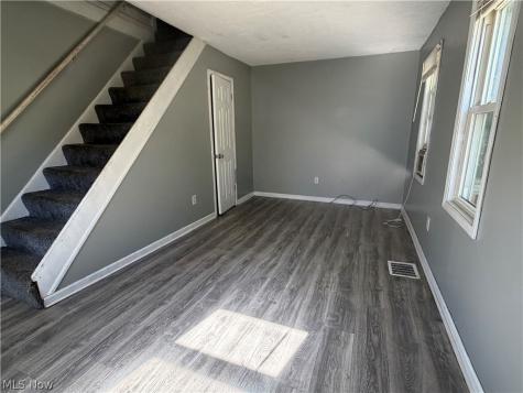 227 N East Street Medina OH 44256