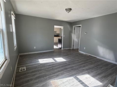 227 N East Street Medina OH 44256