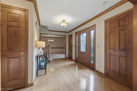 6224 Sandy Ridge Circle NW North Canton OH 44720