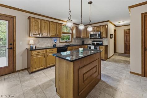 6224 Sandy Ridge Circle NW North Canton OH 44720
