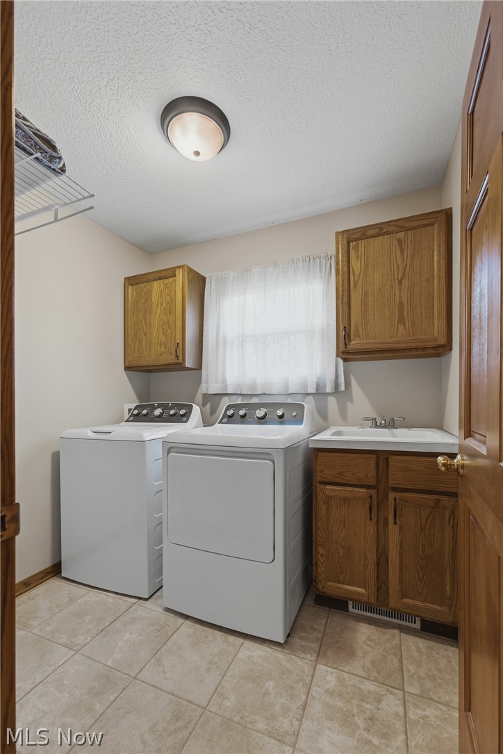 6224 Sandy Ridge Circle NW North Canton OH 44720