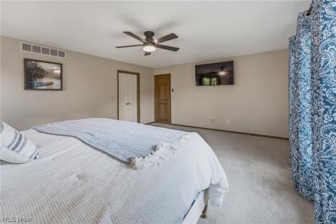 6224 Sandy Ridge Circle NW North Canton OH 44720