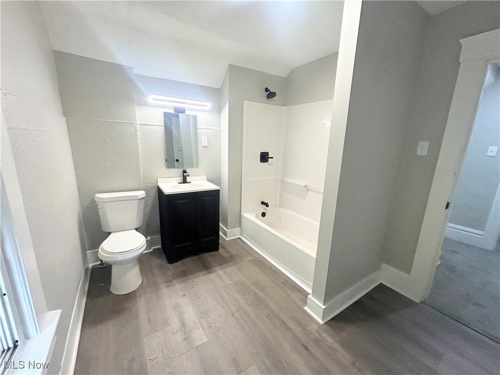 385 Campbell Street Akron OH 44307