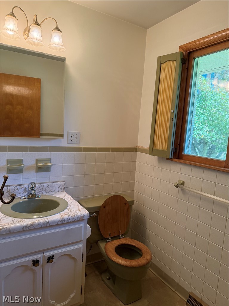 45378 State Route 800 Road Woodsfield OH 43793