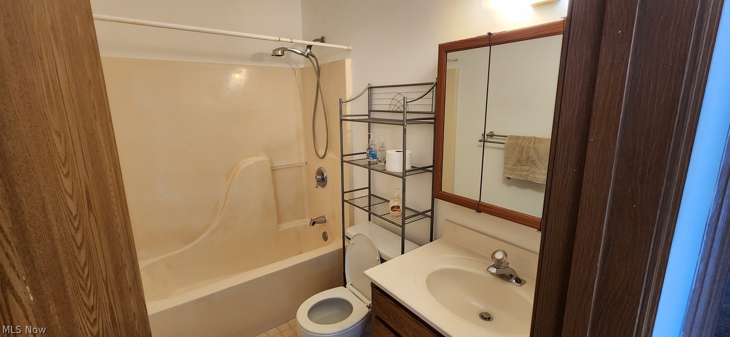 16261 Burrows Road Thompson OH 44086