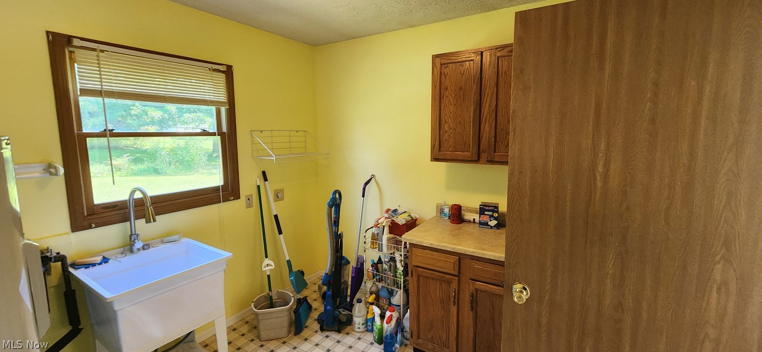 16261 Burrows Road Thompson OH 44086