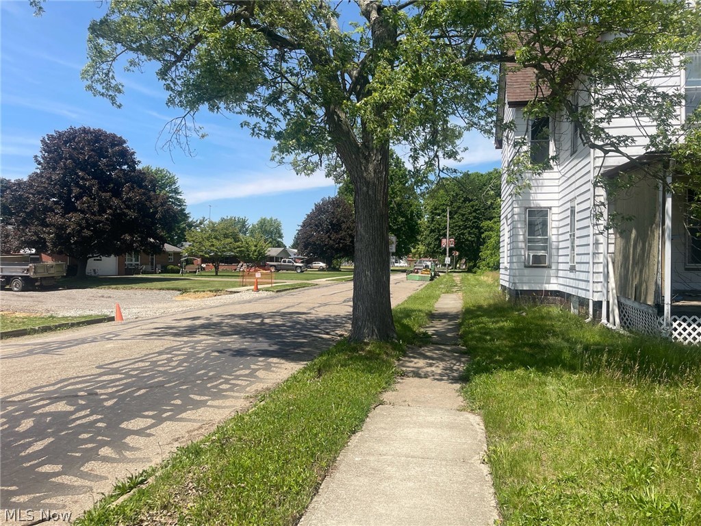 151 3rd Street NW Strasburg OH 44680
