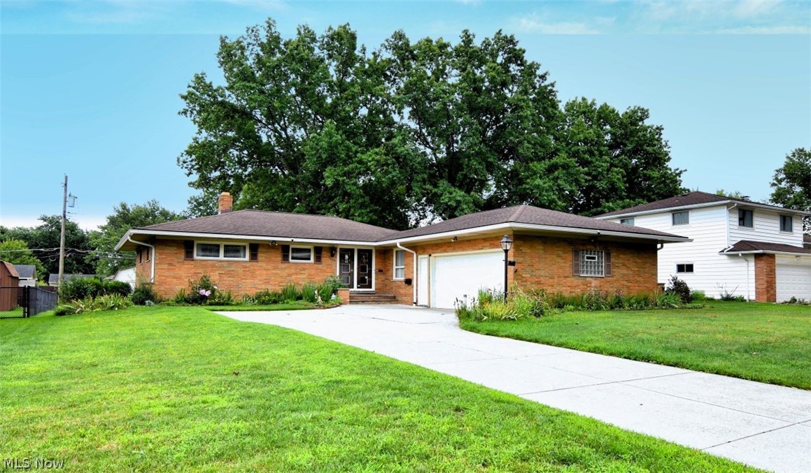 5669 Beacon Hill Drive Seven Hills OH 44131