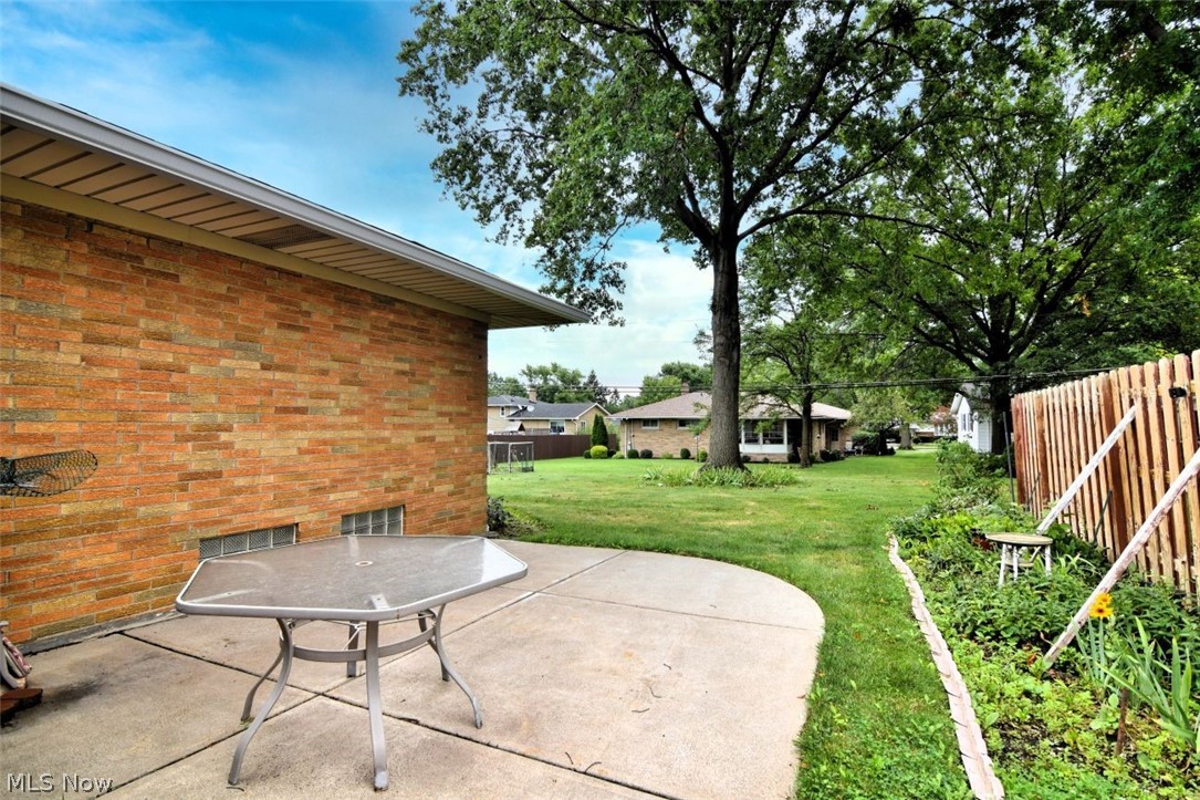 5669 Beacon Hill Drive Seven Hills OH 44131