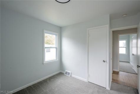 19200 Pasnow Avenue Euclid OH 44119