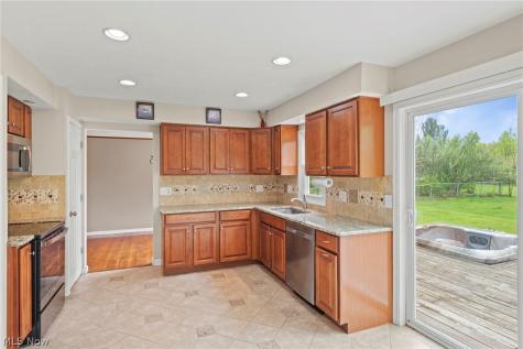 13257 Whitney Road Strongsville OH 44136