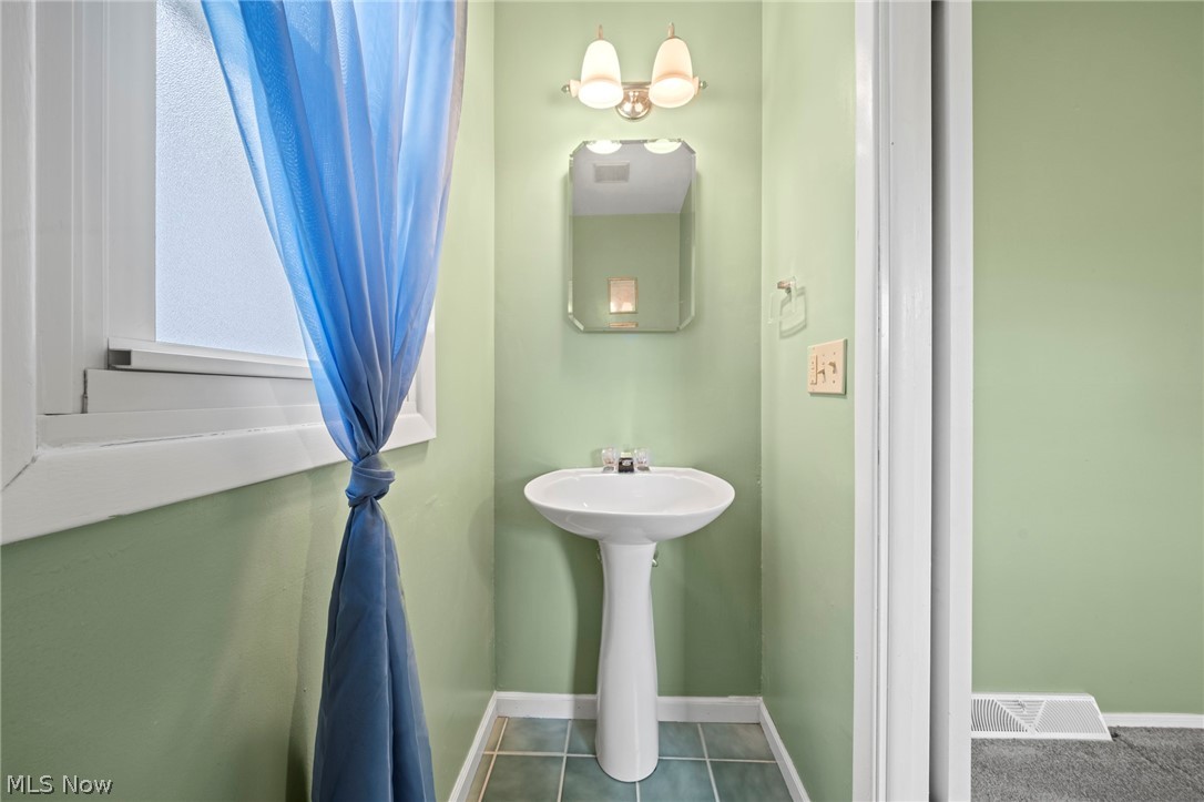 13257 Whitney Road Strongsville OH 44136