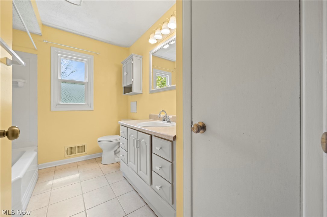 13257 Whitney Road Strongsville OH 44136