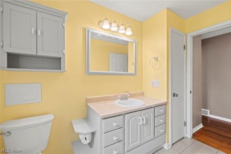13257 Whitney Road Strongsville OH 44136