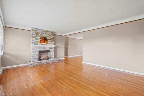 13257 Whitney Road Strongsville OH 44136