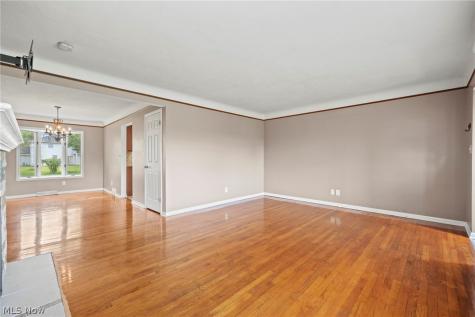 13257 Whitney Road Strongsville OH 44136