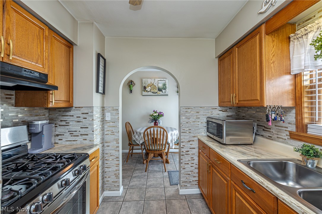 2424 E 30th Street South Lorain OH 44055