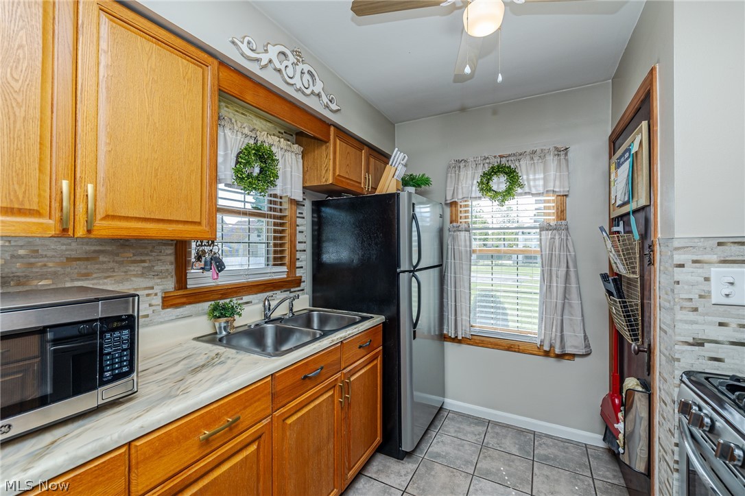 2424 E 30th Street South Lorain OH 44055