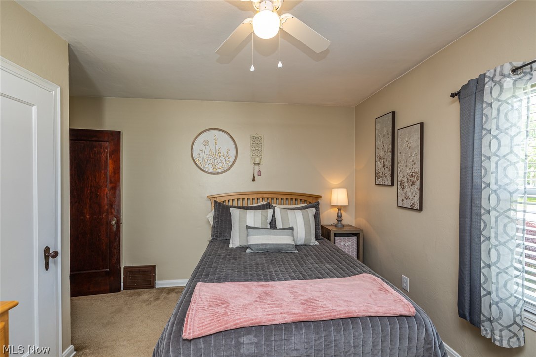 2424 E 30th Street South Lorain OH 44055