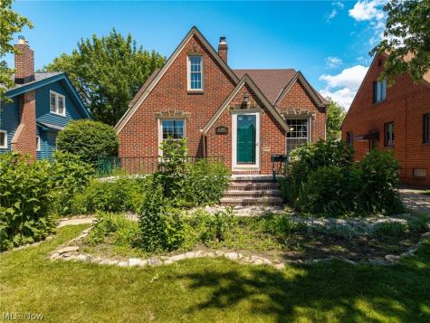 6145 Stanbury Road Parma OH 44129