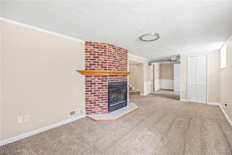 6145 Stanbury Road Parma OH 44129
