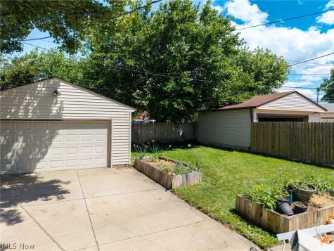 6145 Stanbury Road Parma OH 44129