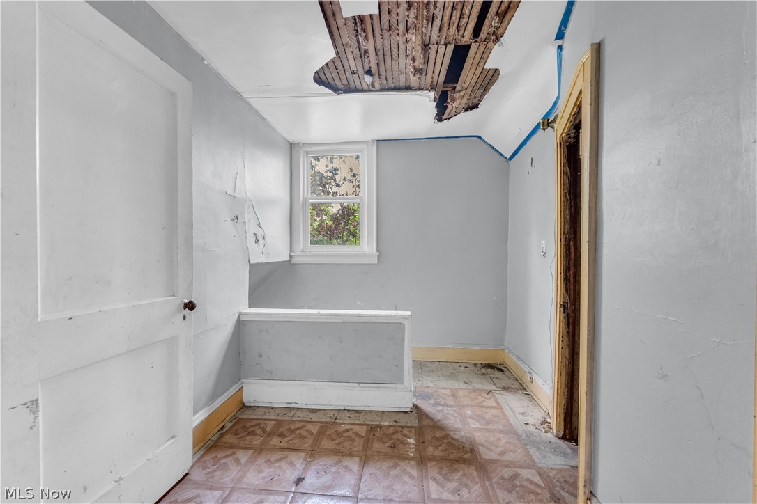 4086 E 141st Street Cleveland OH 44128