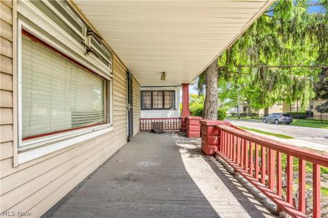 4086 E 141st Street Cleveland OH 44128