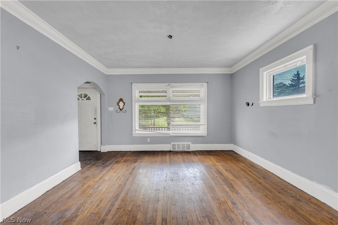 4086 E 141st Street Cleveland OH 44128