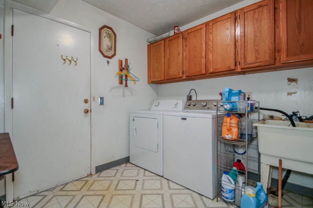 7370 Ledgewood Drive Kirtland OH 44094