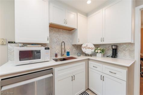 4043 Princeton Boulevard South Euclid OH 44121