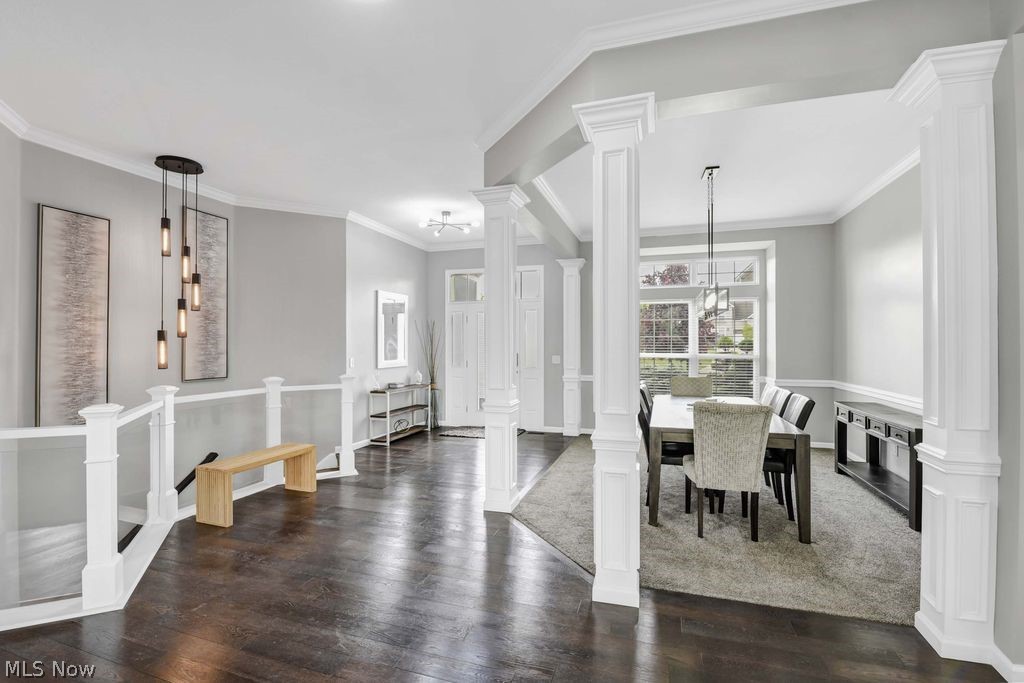 4089 Fox Chase Seven Hills OH 44131