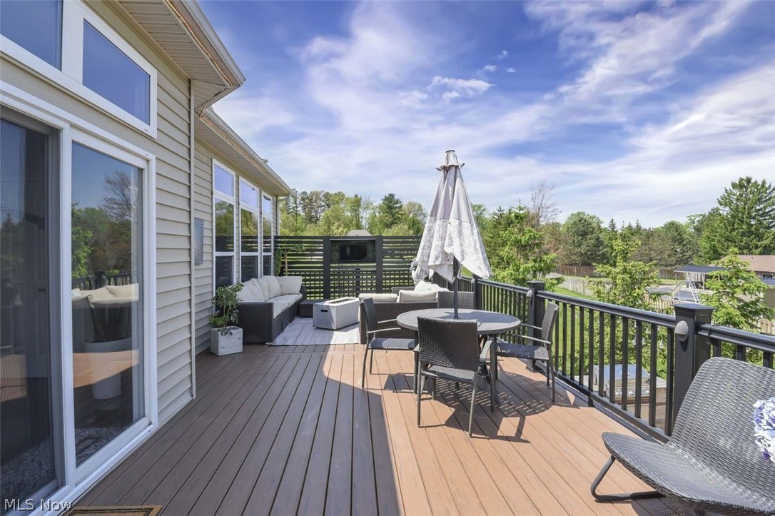 4089 Fox Chase Seven Hills OH 44131