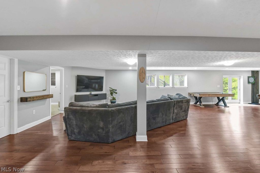 4089 Fox Chase Seven Hills OH 44131
