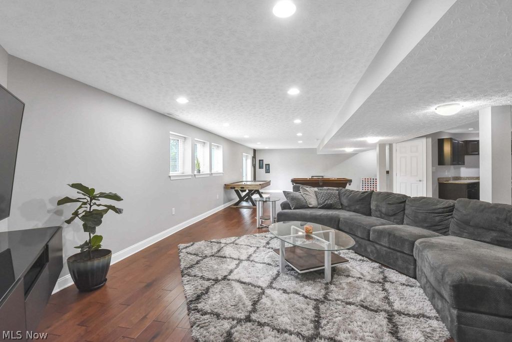 4089 Fox Chase Seven Hills OH 44131