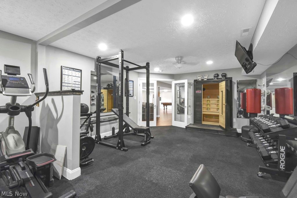 4089 Fox Chase Seven Hills OH 44131
