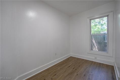 155 Fernwood Avenue Barberton OH 44203