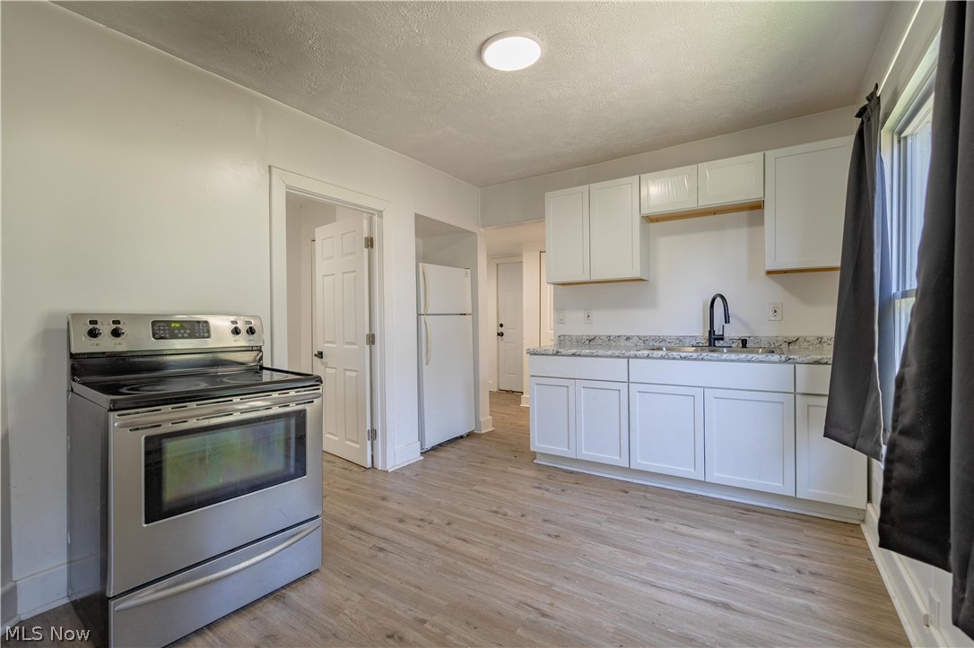 155 Fernwood Avenue Barberton OH 44203